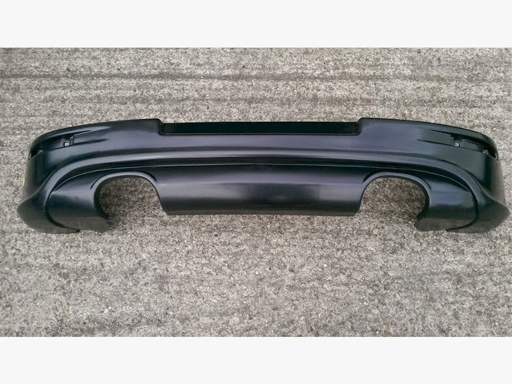 Rear Valance VW Golf V R32 (With 2 Exhaust Holes) (2003-2008) - Image 2