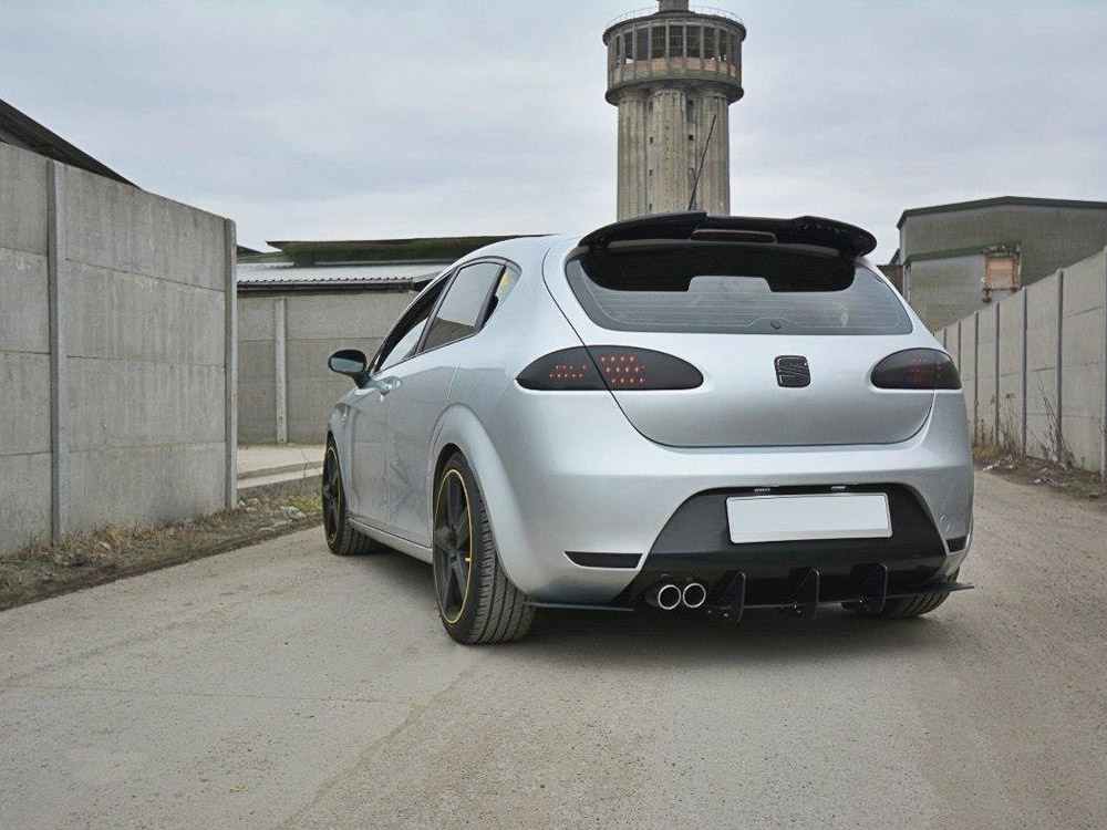 Rear Diffuser V.1 Seat Leon MK2 Cupra/ FR (2005-2012) - Image 2