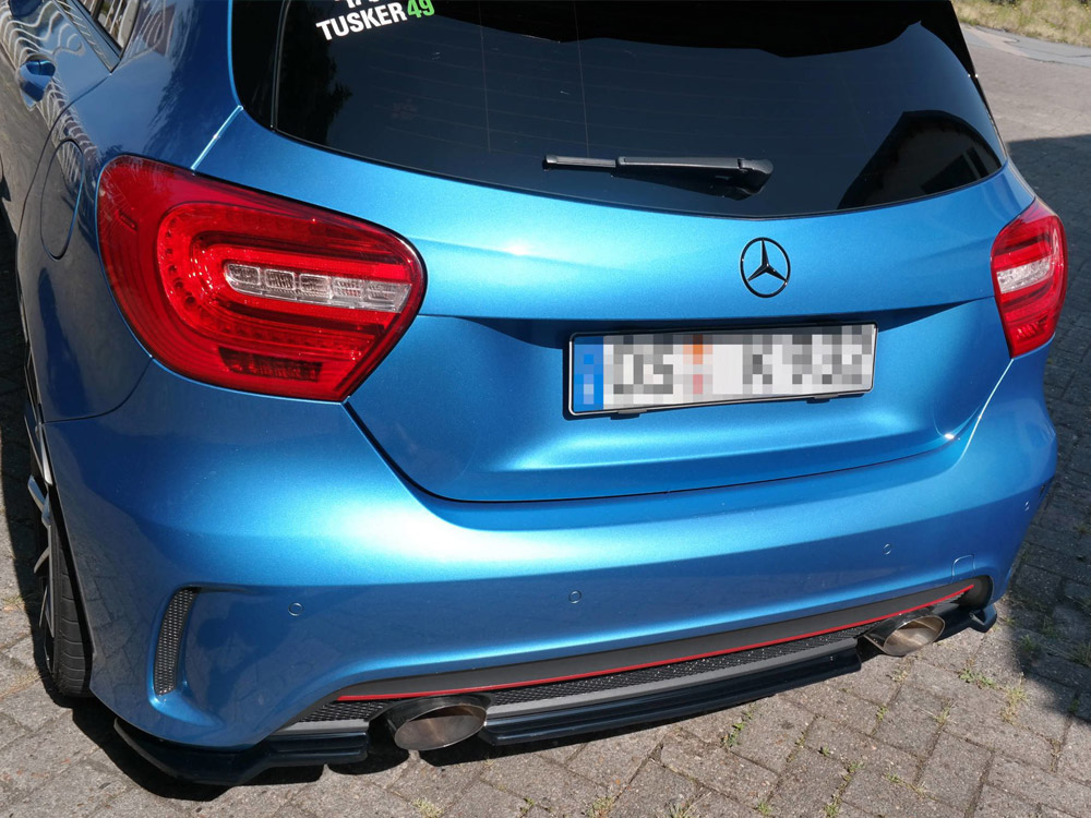 Central Rear Splitter (NO Vertical Bars) Mercedes A-class W176 Amg-line Pre-facelift (2013-2015) - Image 4