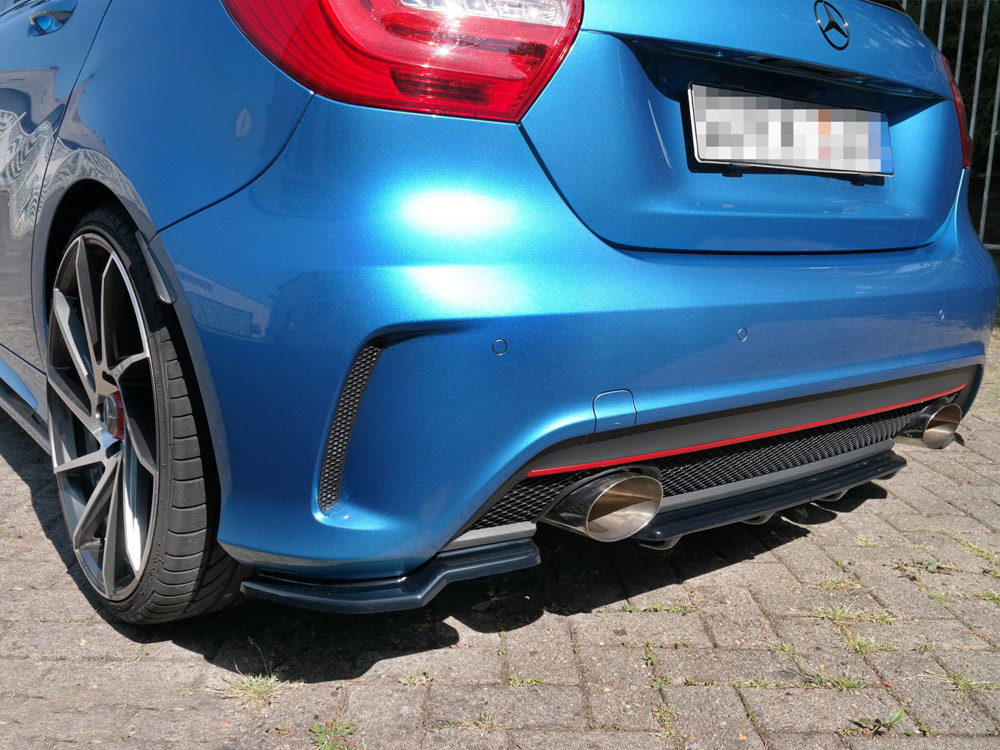 Central Rear Splitter (Vertical Bars) Mercedes A-class W176 Amg-line Pre-facelift (2013-2015) - Image 3