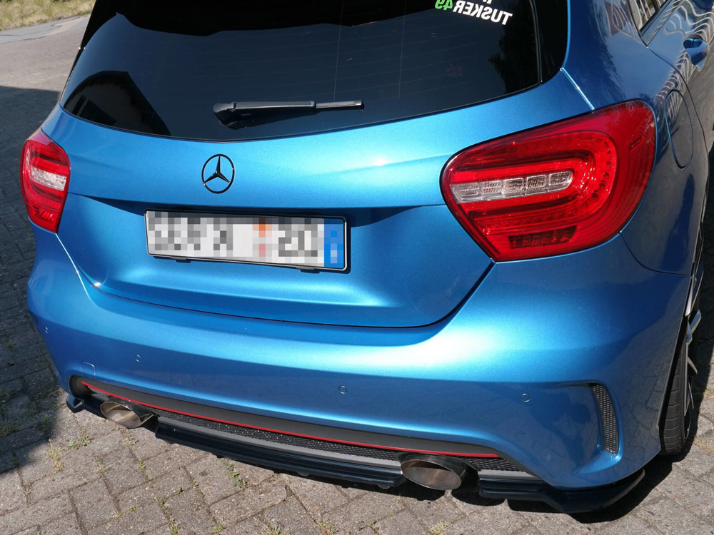 Central Rear Splitter (Vertical Bars) Mercedes A-class W176 Amg-line Pre-facelift (2013-2015) - Image 2
