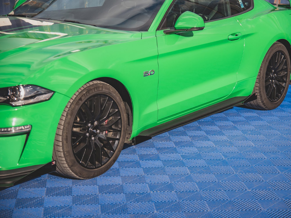 Street PRO Side Skirts Diffusers V.1 (+flaps) Ford Mustang GT MK6 Facelift (2017-) - Image 3